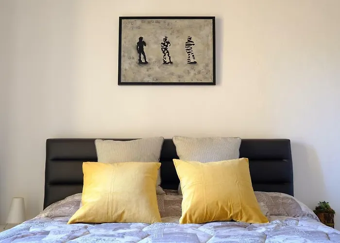 Rodolfo Suite